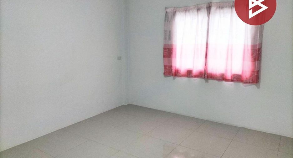 For sale 2 bedrooms townhouse in Mueang Chon Buri, Chonburi
