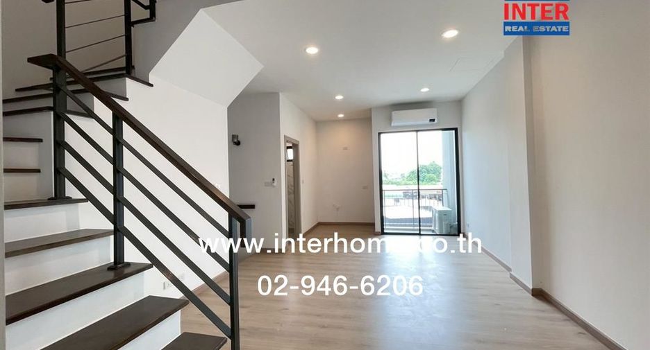 For rent and for sale 3 bedrooms townhouse in Bueng Kum, Bangkok