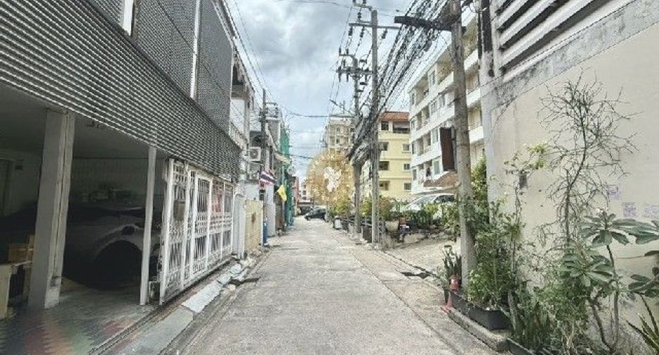 Reihenhaus zum Kauf mit 4 Zimmer in Din Daeng, Bangkok
