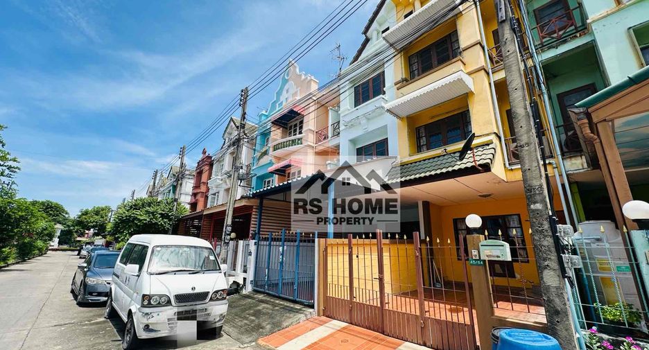 For sale 3 bedrooms townhouse in Lam Luk Ka, Pathum Thani