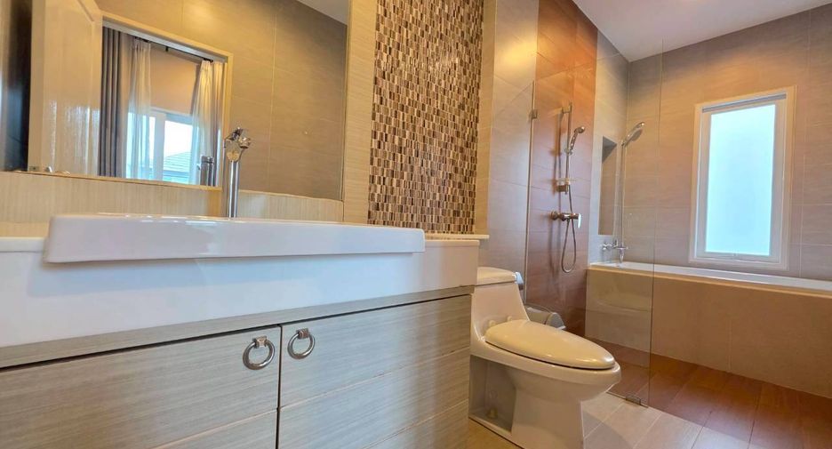 For rent 3 bedrooms house in East Pattaya, Pattaya