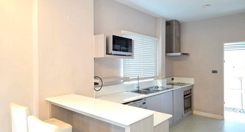 For rent 3 bedrooms house in East Pattaya, Pattaya