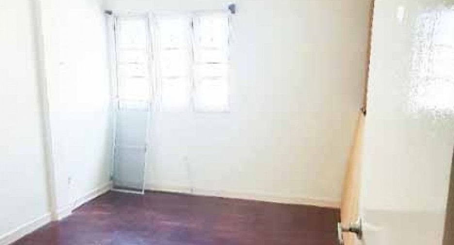 For sale 2 bedrooms townhouse in Bang Khae, Bangkok