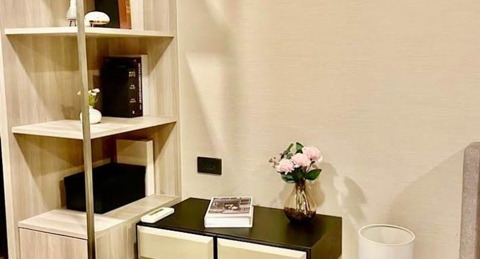 Condo en alquiler de 3 habitaciones en Watthana, Bangkok