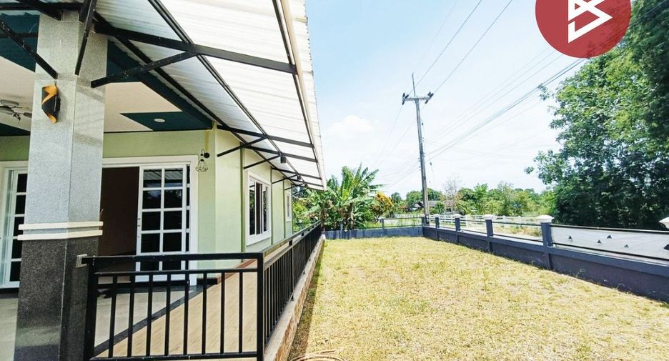 For sale 3 bedrooms house in Phanat Nikhom, Chonburi