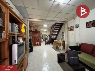 For sale 2 ベッドルーム townhouse in Saphan Sung, Bangkok