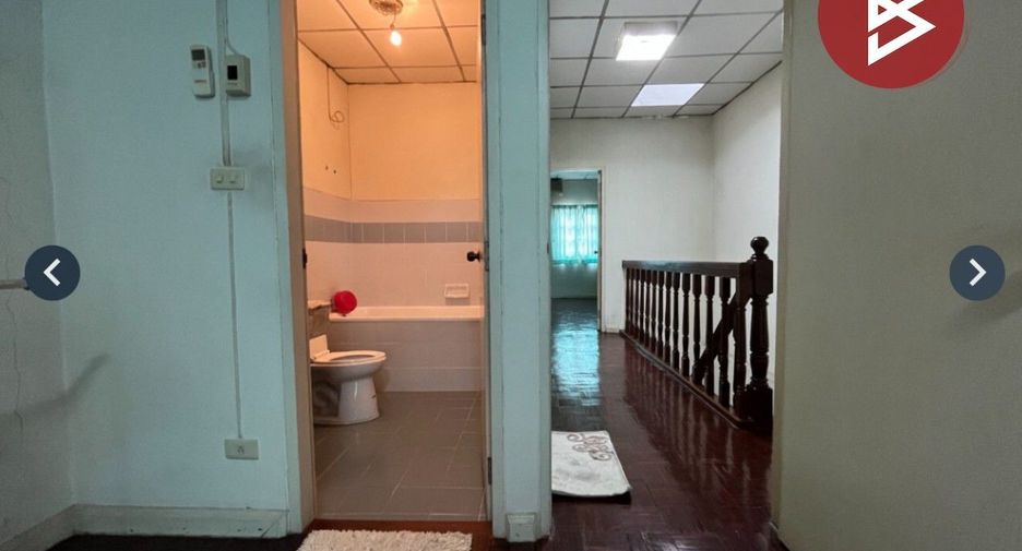 Reihenhaus zum Kauf mit 2 Zimmer in Saphan Sung, Bangkok