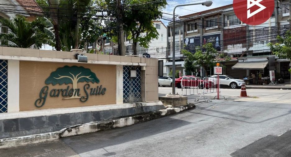 Reihenhaus zum Kauf mit 2 Zimmer in Saphan Sung, Bangkok