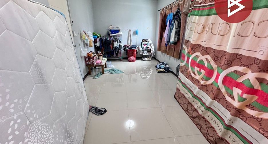 For sale 3 bedrooms townhouse in Khlong Luang, Pathum Thani