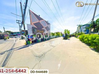 For sale 1 bed condo in Phan Thong, Chonburi