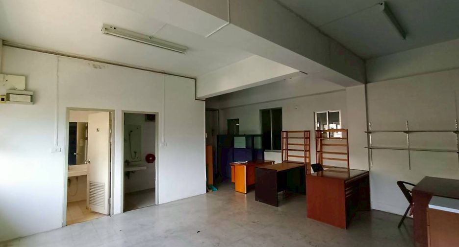 For rent and for sale 10 bedrooms retail Space in Suan Luang, Bangkok