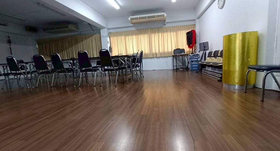 For rent and for sale 10 bedrooms retail Space in Suan Luang, Bangkok