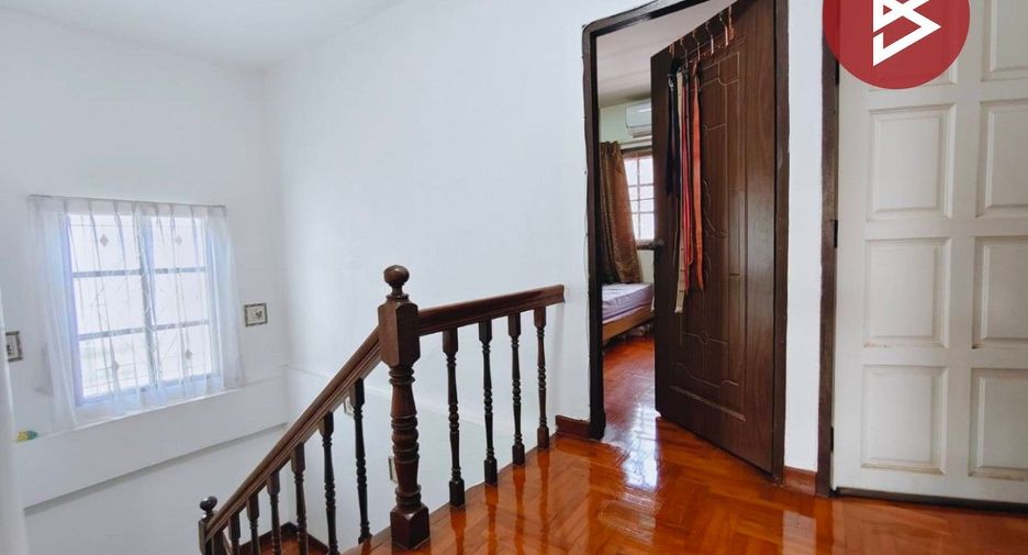 Haus zum Kauf mit 4 Zimmer in Sam Phran, Nakhon Pathom