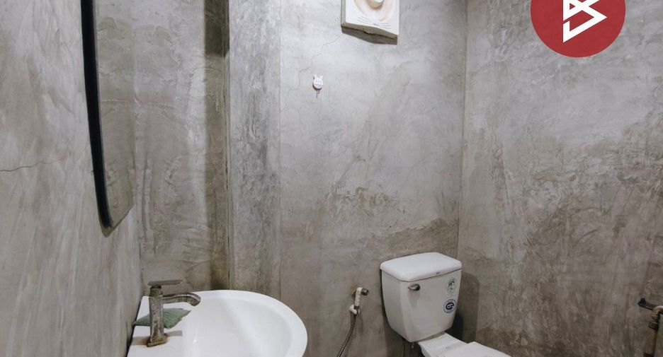 Haus zum Kauf mit 4 Zimmer in Sam Phran, Nakhon Pathom