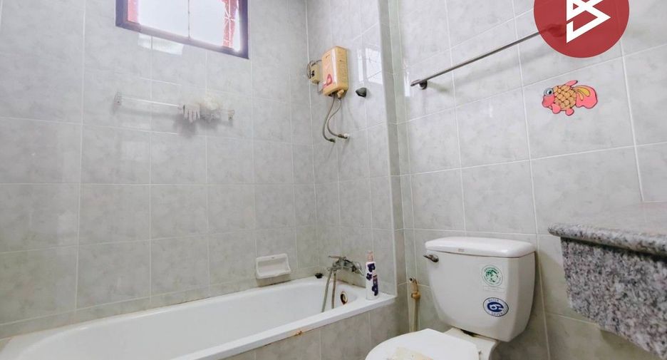 Haus zum Kauf mit 4 Zimmer in Sam Phran, Nakhon Pathom