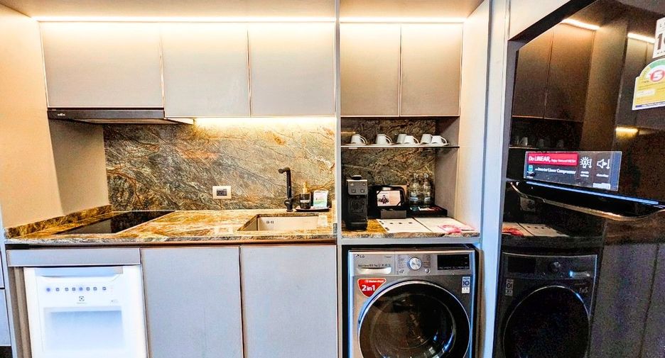 Serviced Apartment zur Miete mit 2 Zimmer in Khlong Toei, Bangkok
