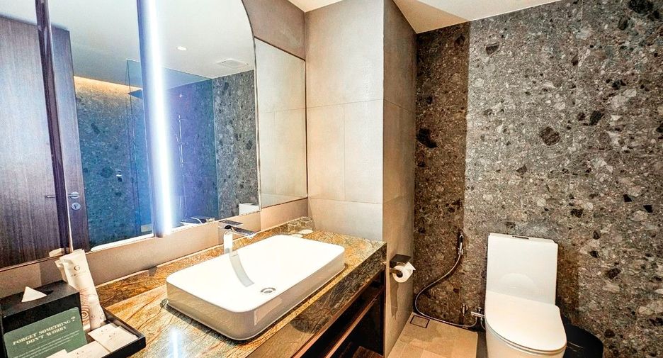 Serviced Apartment zur Miete mit 2 Zimmer in Khlong Toei, Bangkok