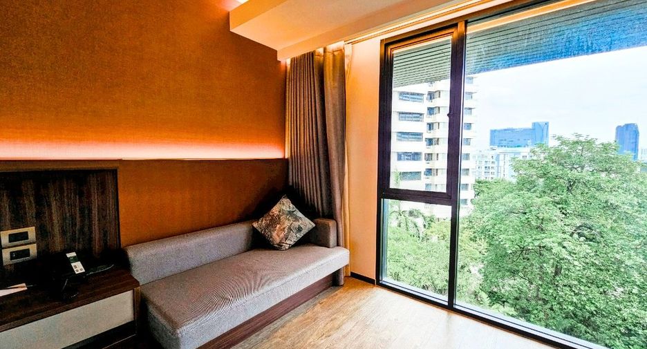 Serviced Apartment zur Miete mit 2 Zimmer in Khlong Toei, Bangkok