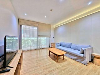 出租 2 卧室 服务式公寓 在 Watthana, 曼谷