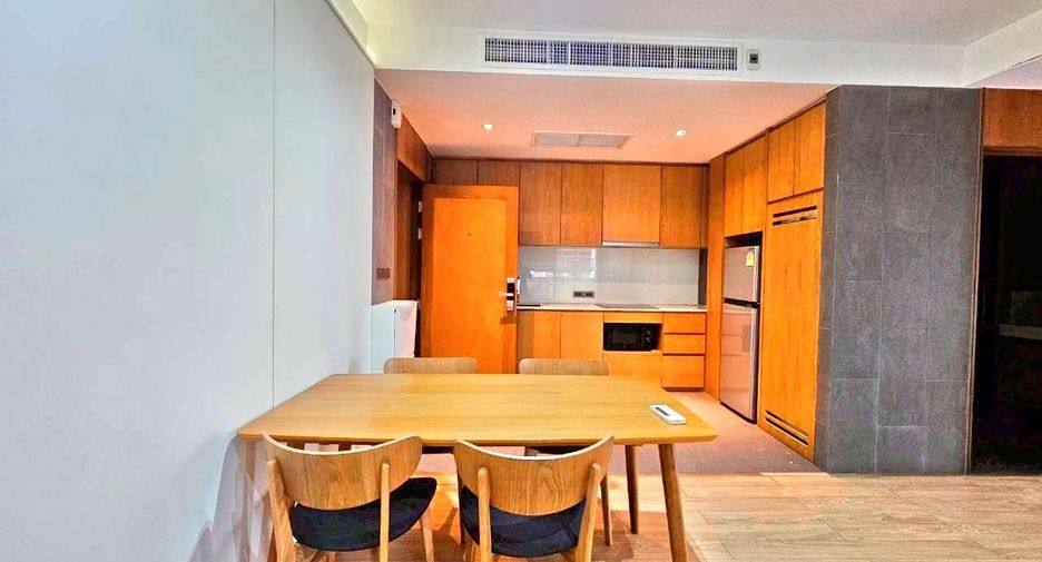 For rent 2 ベッドルーム serviced apartment in Watthana, Bangkok