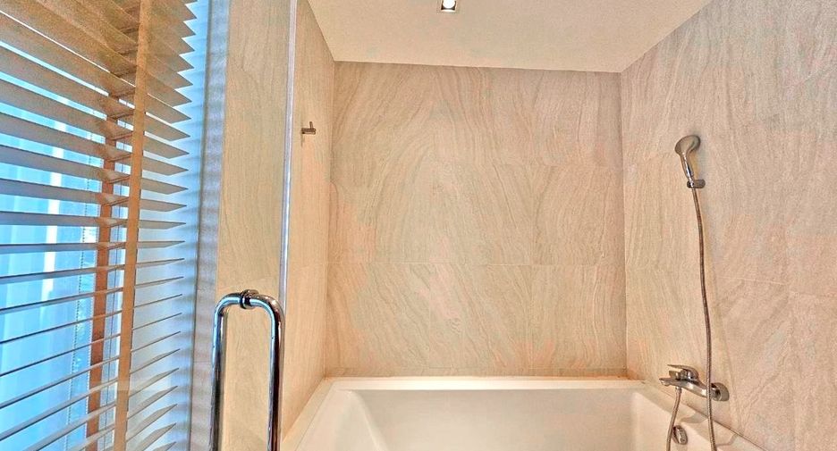 For rent 2 ベッドルーム serviced apartment in Watthana, Bangkok