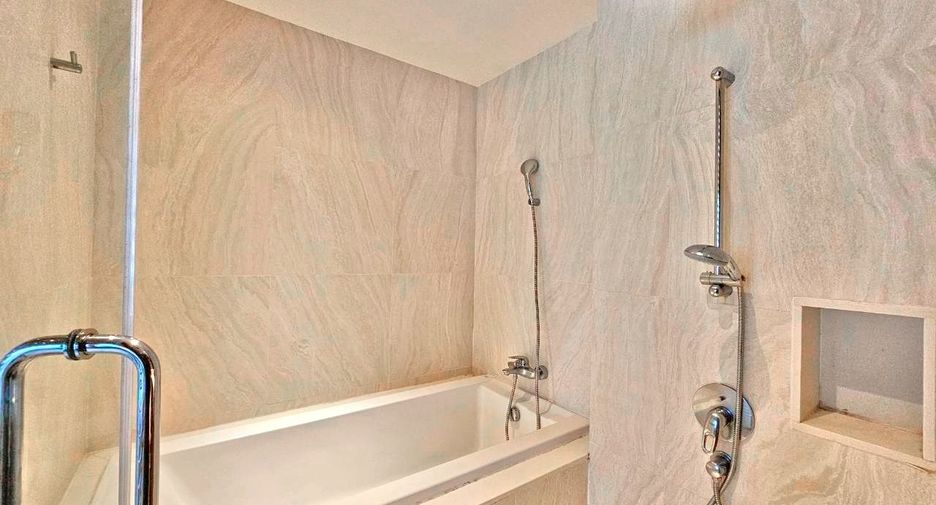 For rent 2 ベッドルーム serviced apartment in Watthana, Bangkok