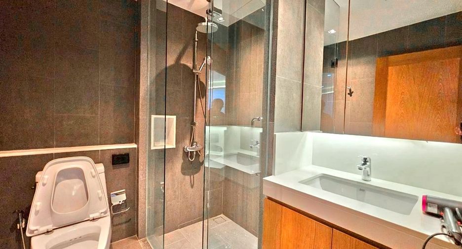 For rent 2 ベッドルーム serviced apartment in Watthana, Bangkok