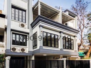 Reihenhaus zur Miete mit 4 Zimmer in Suan Luang, Bangkok