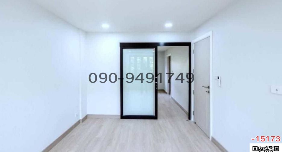 For rent 4 bedrooms townhouse in Suan Luang, Bangkok
