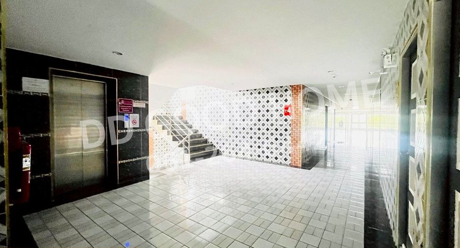 Wohnung zum Kauf mit 1 Zimmer in Phanat Nikhom, Chonburi