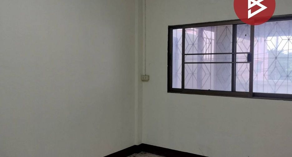For sale 2 bedrooms townhouse in Mueang Phitsanulok, Phitsanulok