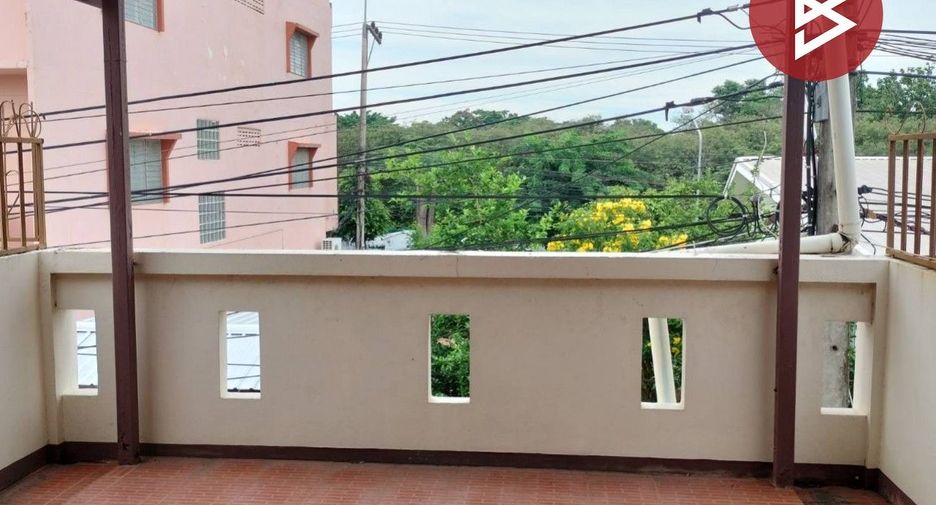 For sale 2 bedrooms townhouse in Mueang Phitsanulok, Phitsanulok