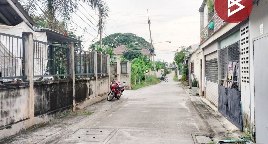 For sale 2 bedrooms townhouse in Mueang Phitsanulok, Phitsanulok