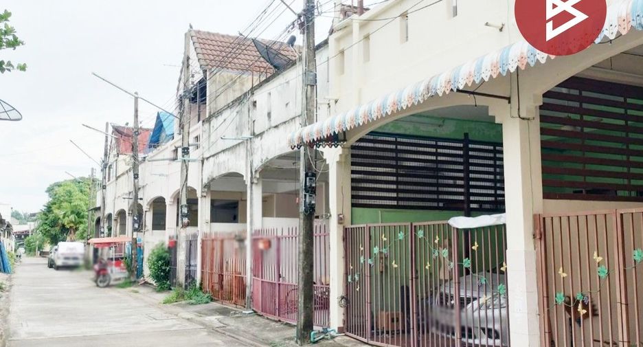 For sale 2 bedrooms townhouse in Mueang Phitsanulok, Phitsanulok
