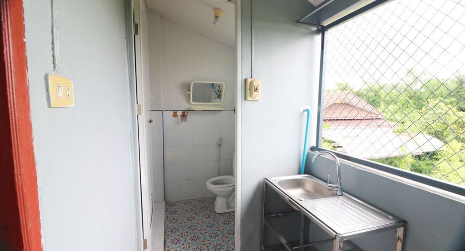 出售 11 卧室 商业空间 在 Mueang Udon Thani, Udon Thani