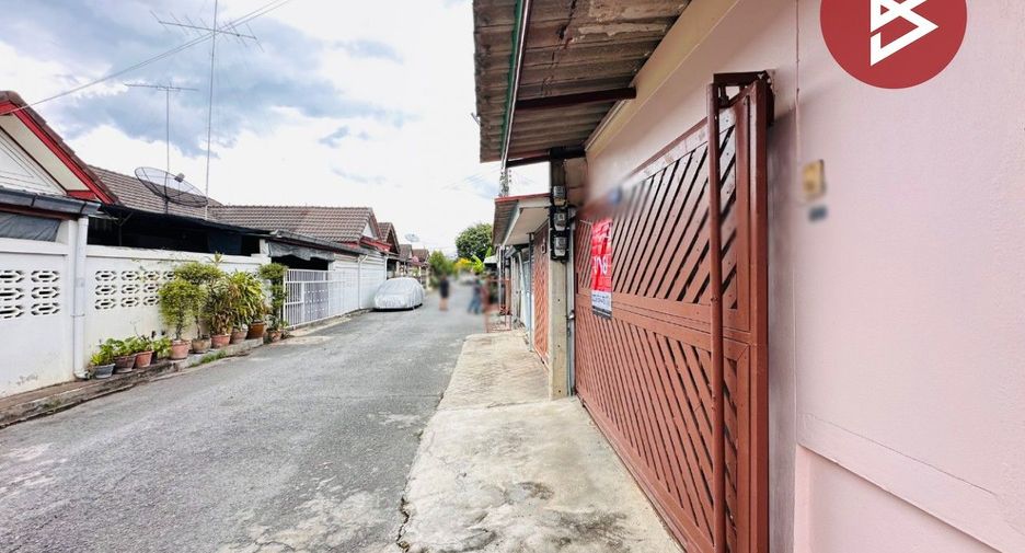 For sale 2 bedrooms townhouse in Mueang Nakhon Pathom, Nakhon Pathom