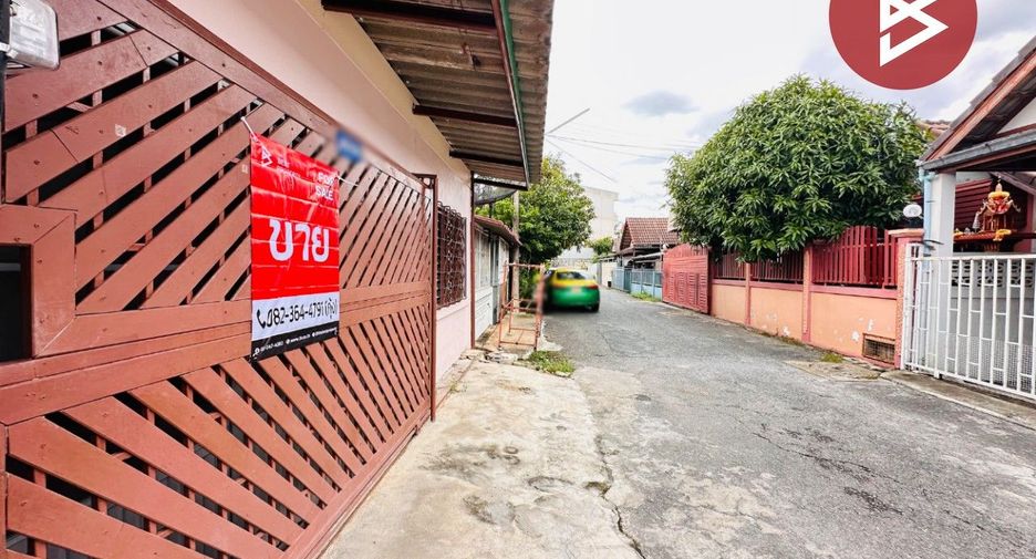 For sale 2 bedrooms townhouse in Mueang Nakhon Pathom, Nakhon Pathom