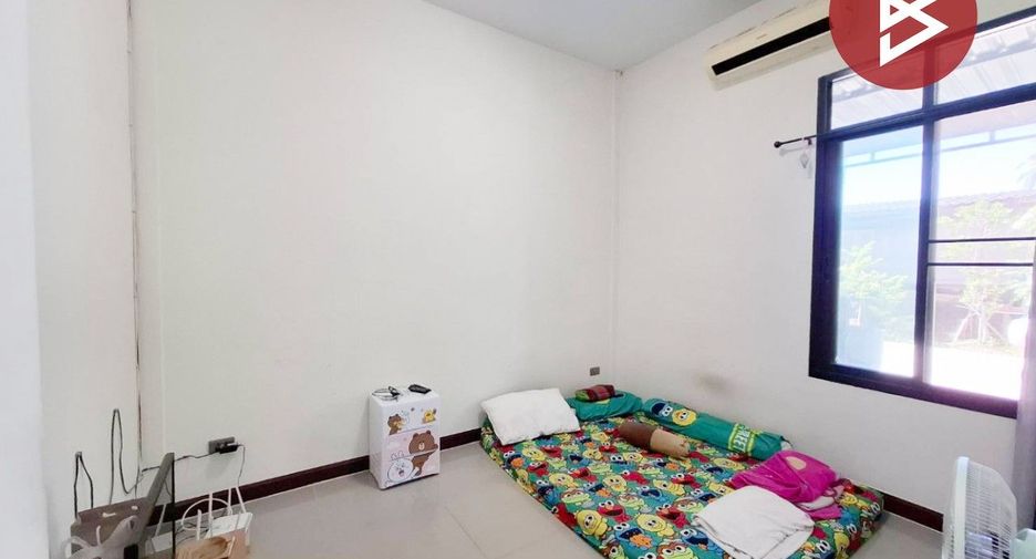 Casa adosada en venta de 2 habitaciones en Photharam, Ratchaburi
