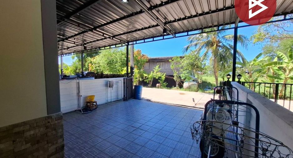 Casa adosada en venta de 2 habitaciones en Photharam, Ratchaburi