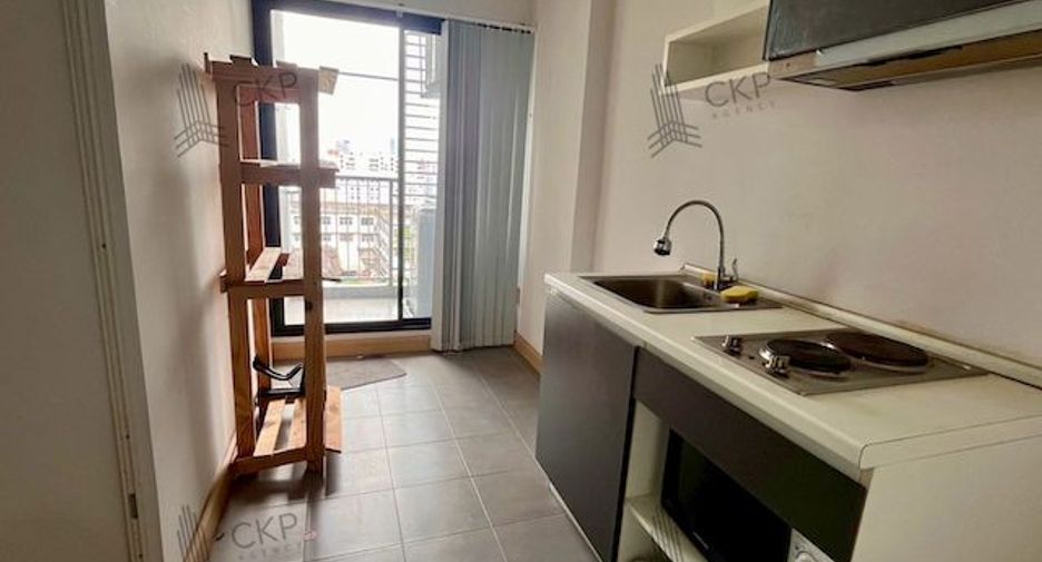 For sale 1 bed condo in Bang Na, Bangkok