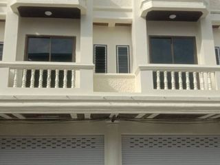 Gewerbefläche zum Kauf in Si Racha, Chonburi
