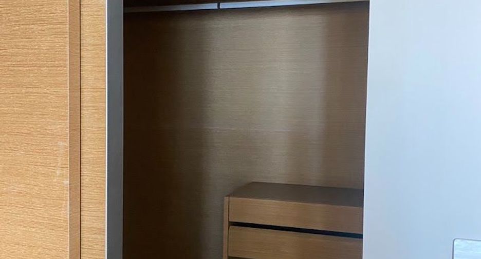 Condo en alquiler de 2 habitaciones en Khlong Toei, Bangkok