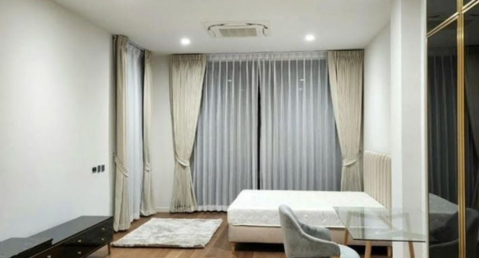 For rent 4 bedrooms condo in Wang Thonglang, Bangkok