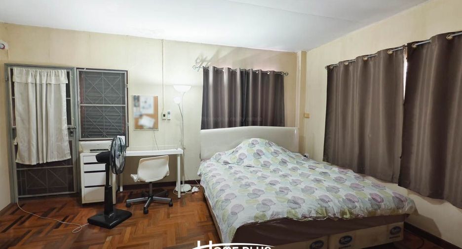 Reihenhaus zum Kauf mit 6 Zimmer in Wang Thonglang, Bangkok