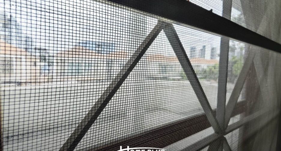 Reihenhaus zum Kauf mit 6 Zimmer in Wang Thonglang, Bangkok