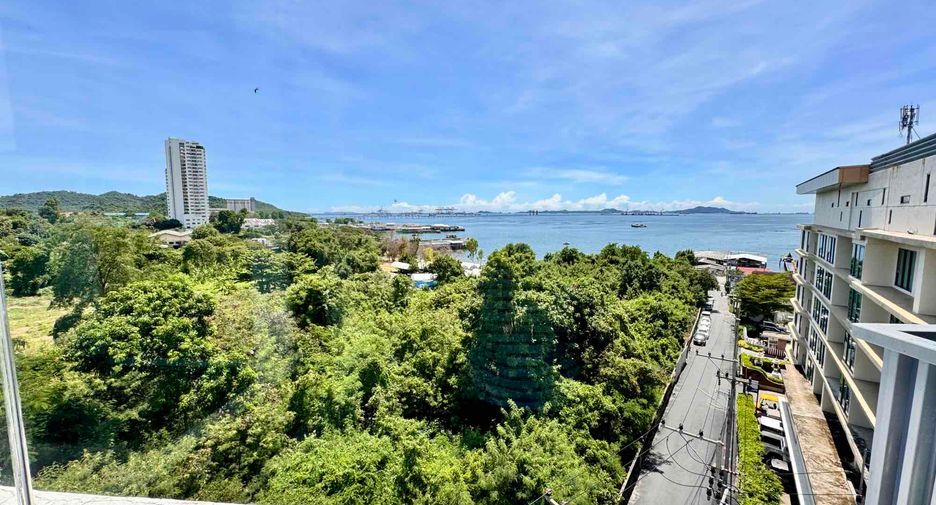 Wohnung zum Kauf mit 3 Zimmer in Si Racha, Chonburi