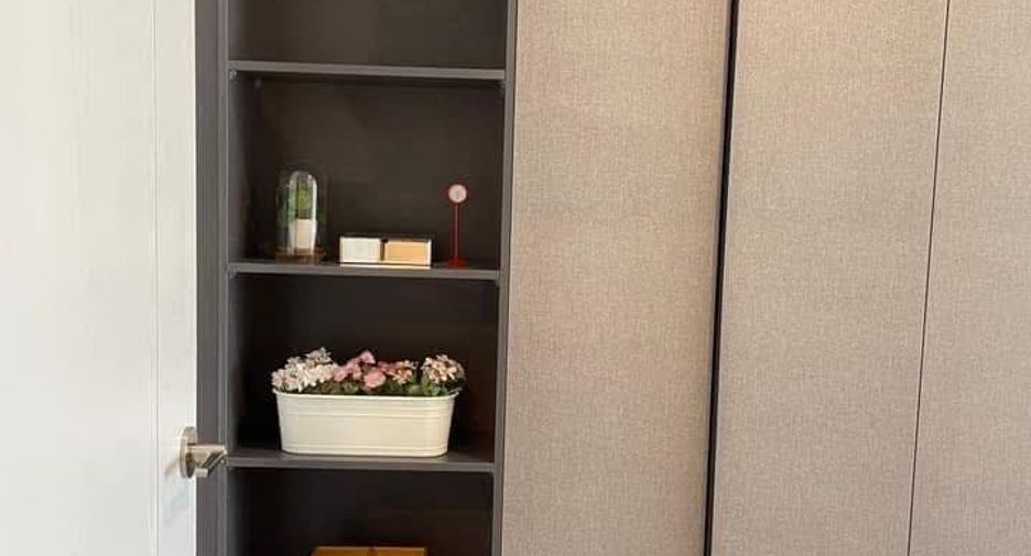 For rent 2 bedrooms condo in Bang Rak, Bangkok