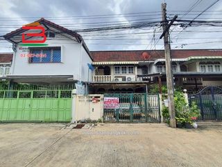 For sale 3 bedrooms townhouse in Bang Sue, Bangkok