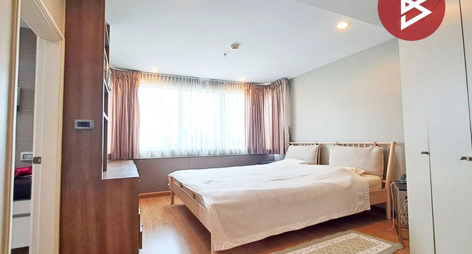 For sale 2 bedrooms condo in Huai Khwang, Bangkok