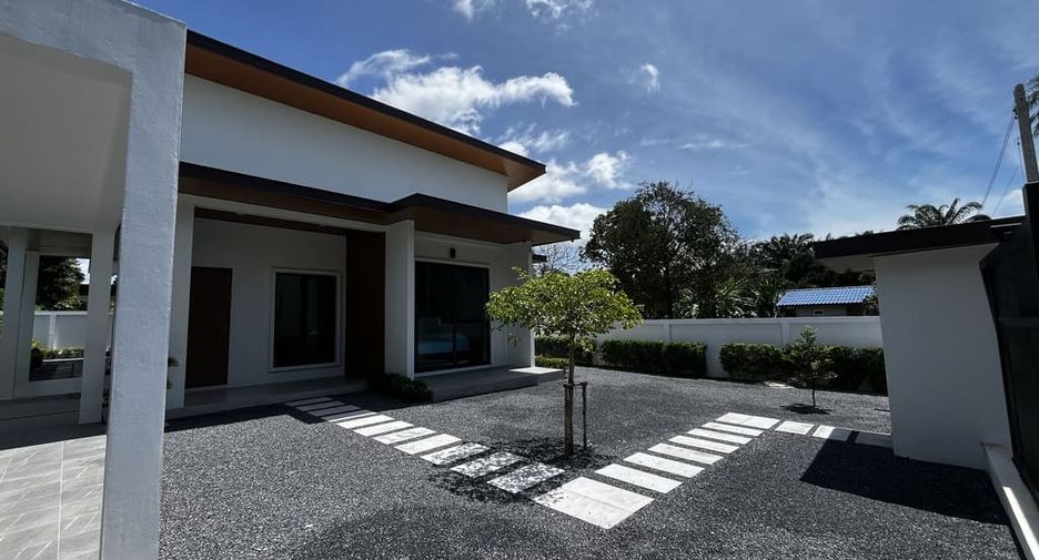 Villa zur Miete und zum Kauf mit 3 Zimmer in Mueang Krabi, Krabi